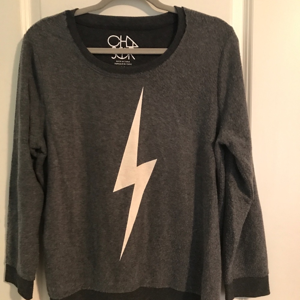 Lightning bolt pullover